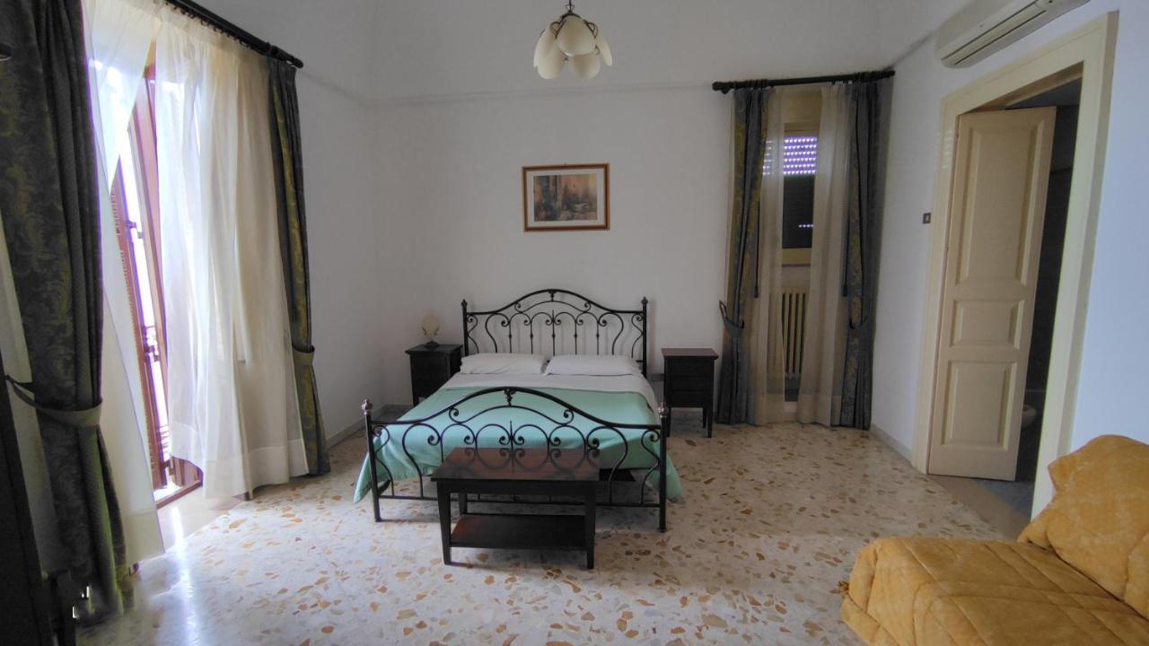 Casa Resci - Dimora Del 1884 Bed & Breakfast Tricase Eksteriør bilde
